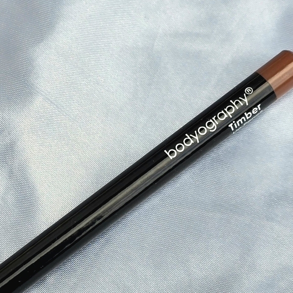 🟠 ☆ NWOT ☆ Bodyography Lip Liner Pencil "Timber" Nude Light Brown - Picture 1 of 7